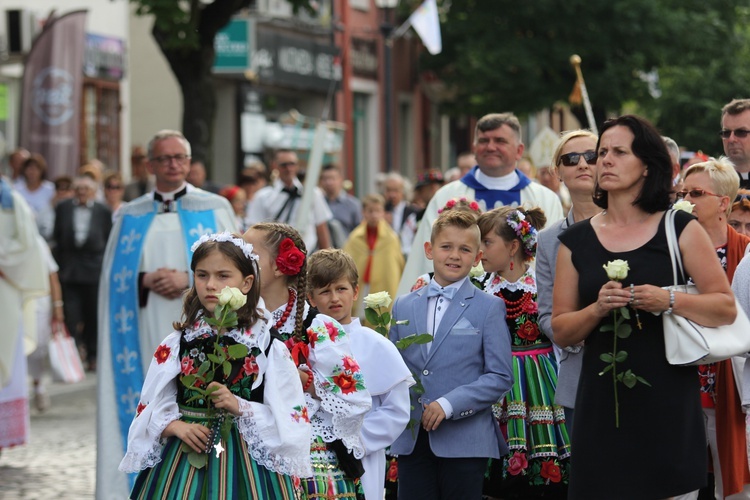 Powitanie ikony MB Częstochowskiej w katedrze łowickiej