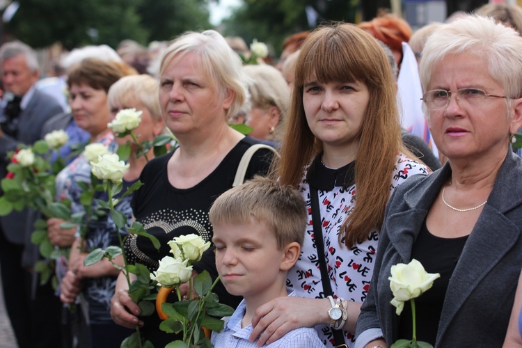 Powitanie ikony MB Częstochowskiej w katedrze łowickiej