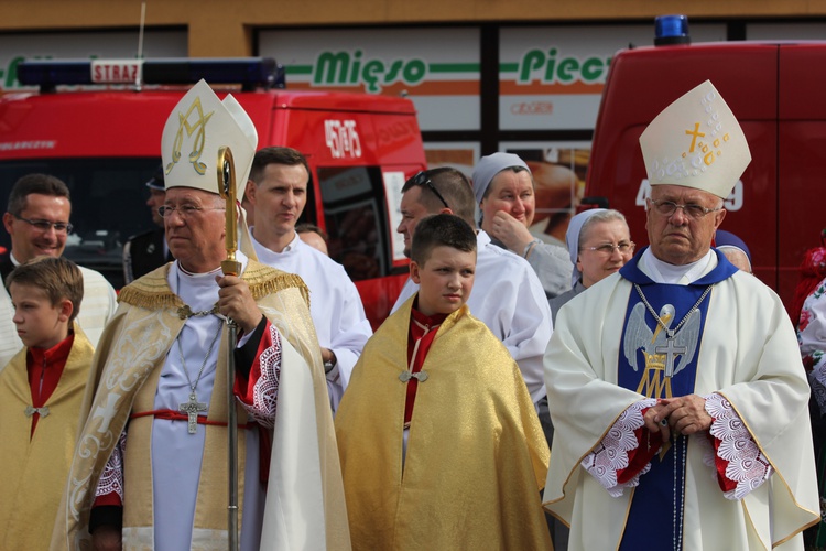 Powitanie ikony MB Częstochowskiej w katedrze łowickiej