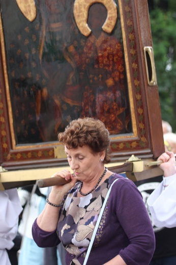 Powitanie ikony MB Częstochowskiej w katedrze łowickiej