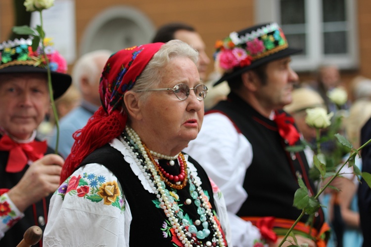 Powitanie ikony MB Częstochowskiej w katedrze łowickiej