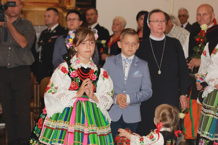 Powitanie ikony MB Częstochowskiej w katedrze łowickiej