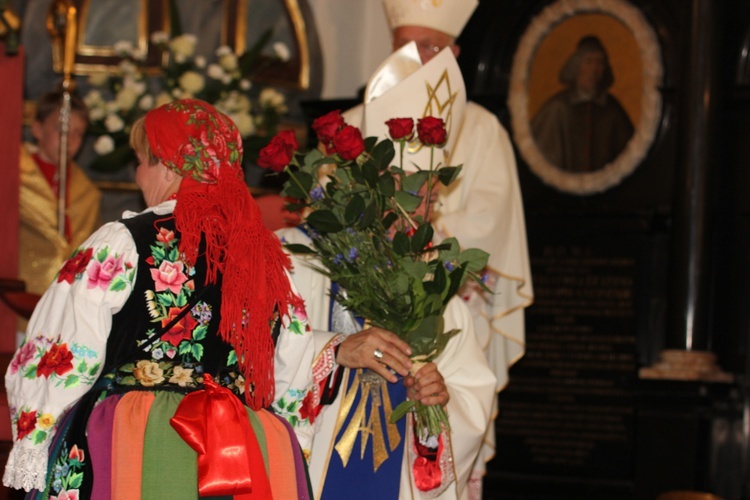 Powitanie ikony MB Częstochowskiej w katedrze łowickiej