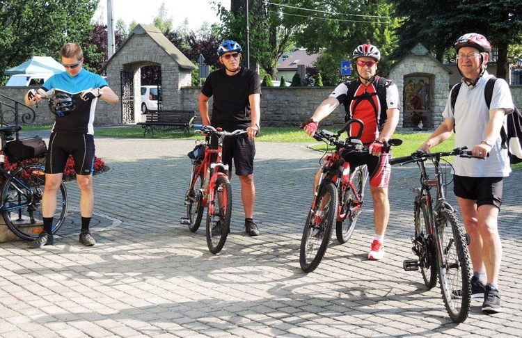 Rowerem do sanktuariów maryjnych Podbeskidzia