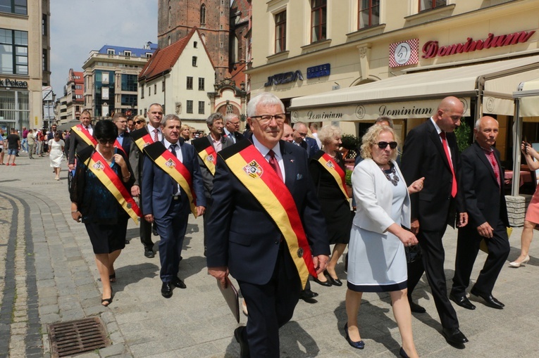 Święto Wrocławia - pochód i uroczysta sesja rady miasta