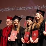 Graduacja magisterska studentów Wydziału Dziennikarstwa i Komunikacji Społecznej UPJPII