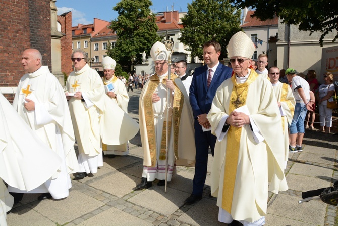 Matka Boża Opolska na ulicach miasta