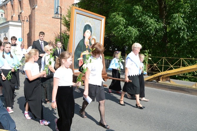 Matka Boża Opolska na ulicach miasta