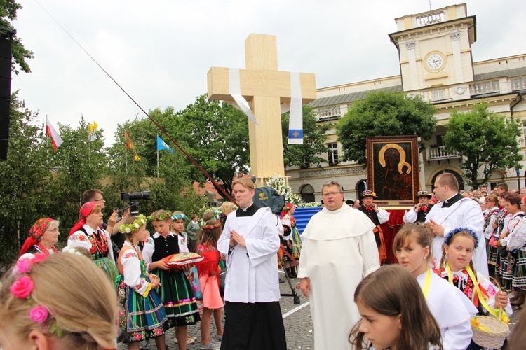 Pożegnanie ikony MB Częstochowskiej w diecezji łowickiej cz. I