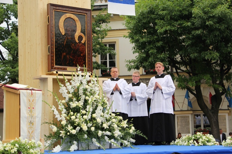 Pożegnanie ikony MB Częstochowskiej w diecezji łowickiej cz. I