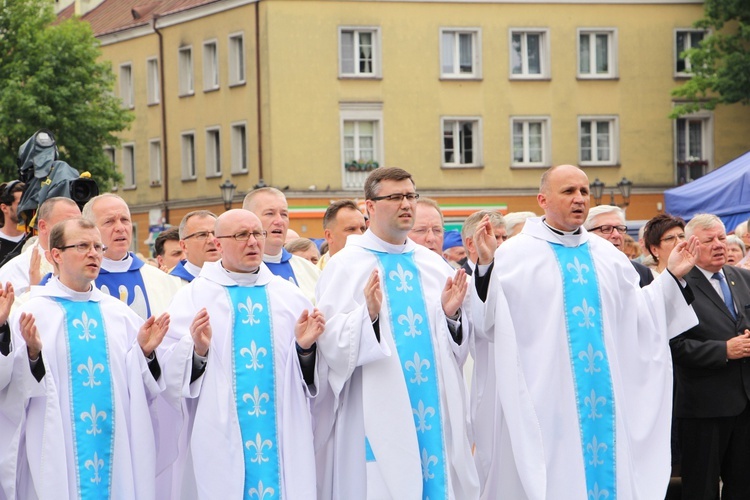 Pożegnanie ikony MB Częstochowskiej w diecezji łowickiej cz. I