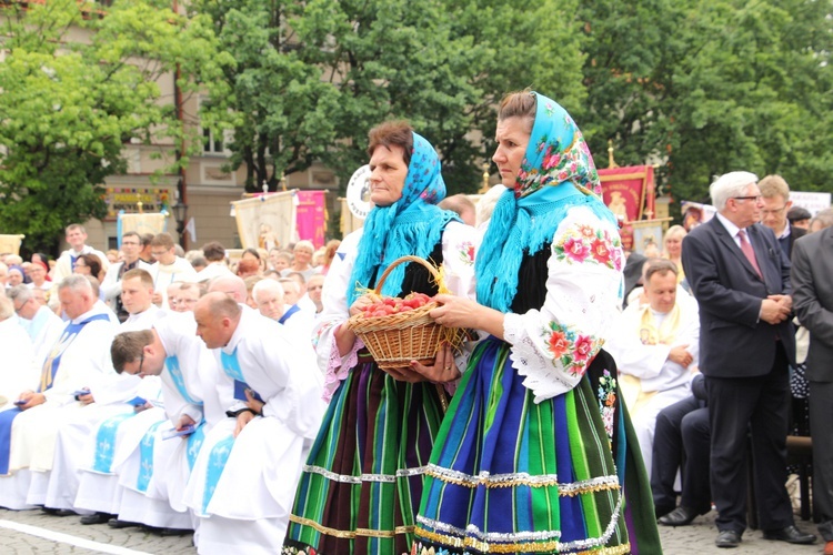 Pożegnanie ikony MB Częstochowskiej w diecezji łowickiej cz. I