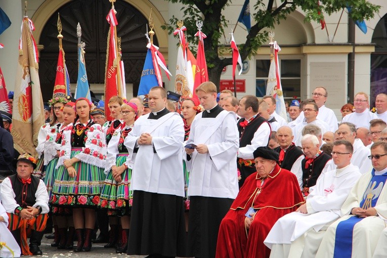 Pożegnanie ikony MB Częstochowskiej w diecezji łowickiej cz. I