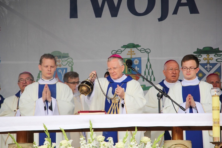 Pożegnanie ikony MB Częstochowskiej w diecezji łowickiej cz. I