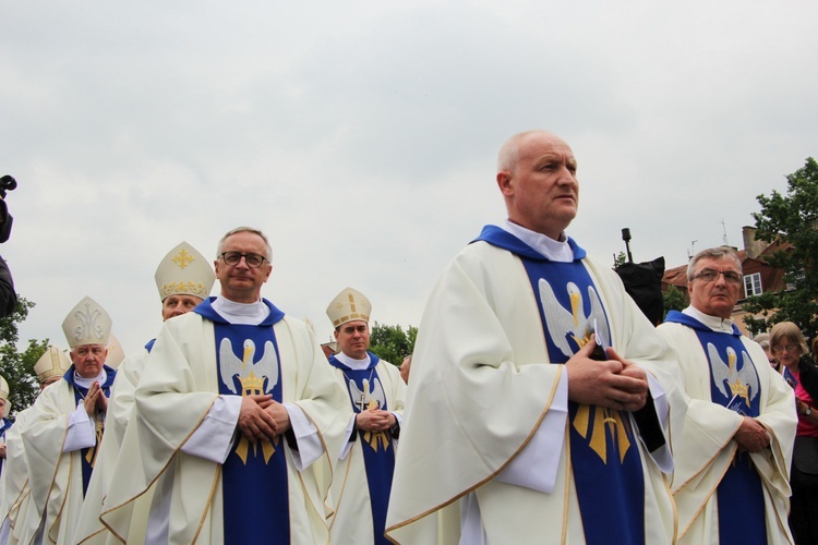 Pożegnanie ikony MB Częstochowskiej w diecezji łowickiej cz. I