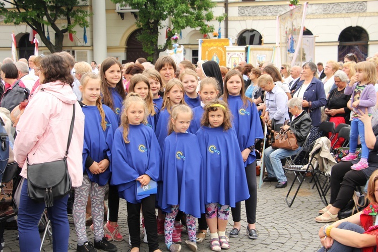 Pożegnanie ikony MB Częstochowskiej w diecezji łowickiej cz. I