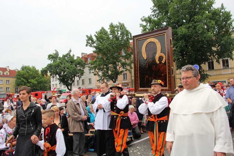 Pożegnanie ikony MB Częstochowskiej w diecezji łowickiej cz. I