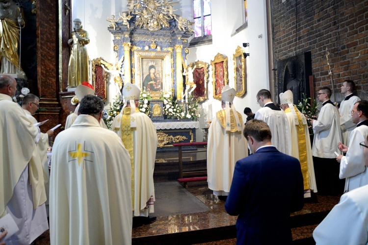 Zawierzenie Opola Matce Bożej