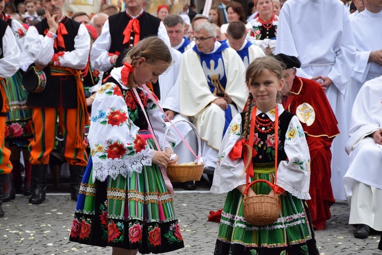 Pożegnanie ikony MB Częstochowskiej w diecezji łowickiej cz. II