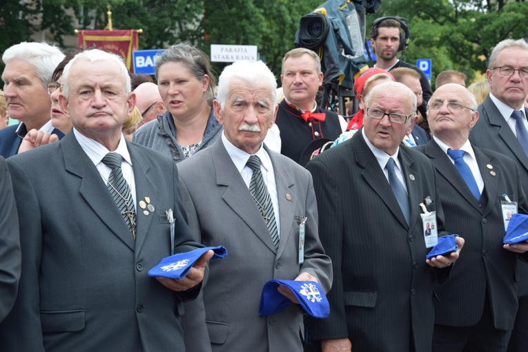 Pożegnanie ikony MB Częstochowskiej w diecezji łowickiej cz. II