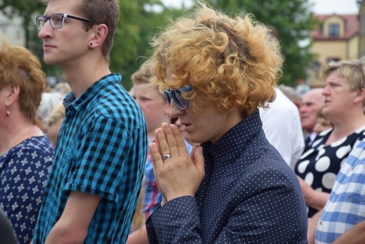 Pożegnanie ikony MB Częstochowskiej w diecezji łowickiej cz. II