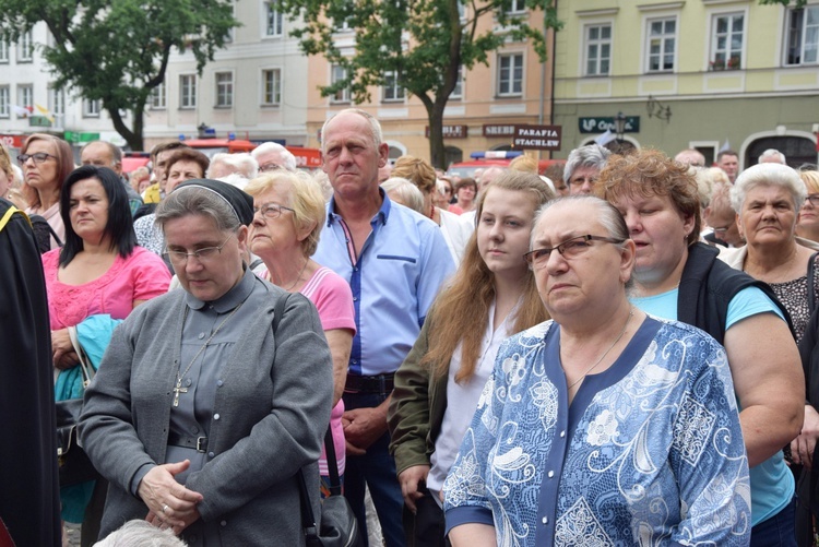 Pożegnanie ikony MB Częstochowskiej w diecezji łowickiej cz. II