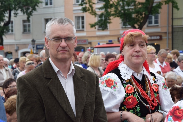 Pożegnanie ikony MB Częstochowskiej w diecezji łowickiej cz. II