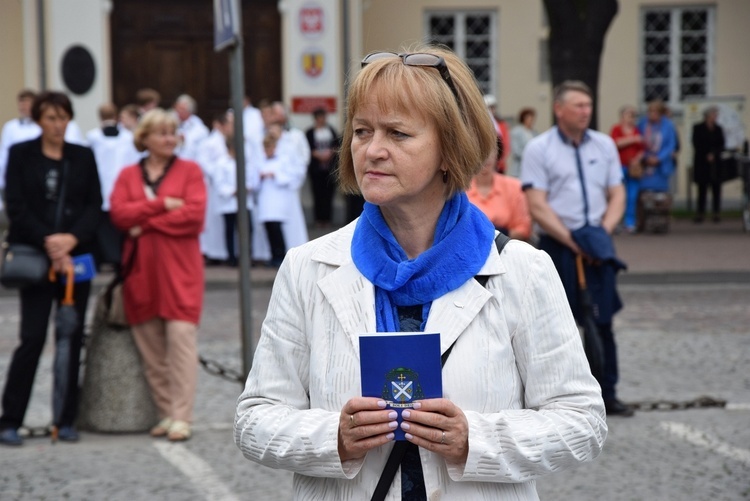 Pożegnanie ikony MB Częstochowskiej w diecezji łowickiej cz. II