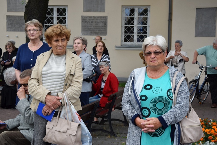 Pożegnanie ikony MB Częstochowskiej w diecezji łowickiej cz. II