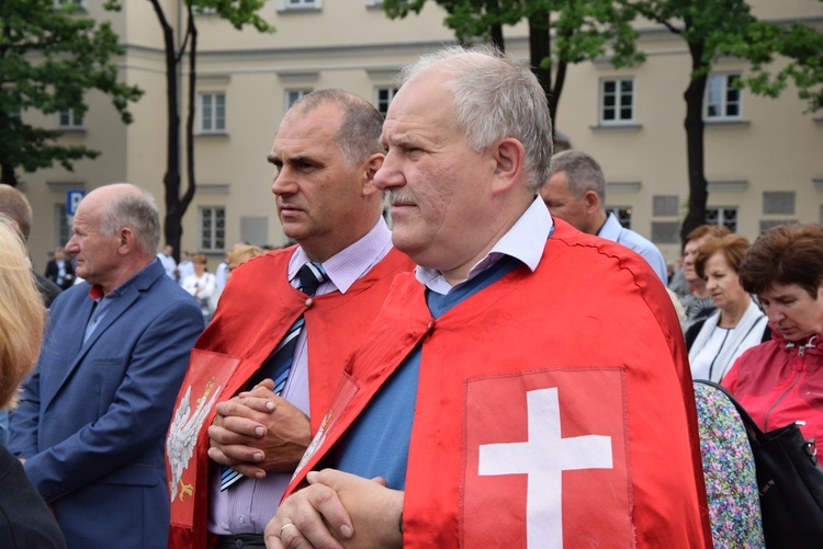 Pożegnanie ikony MB Częstochowskiej w diecezji łowickiej cz. II