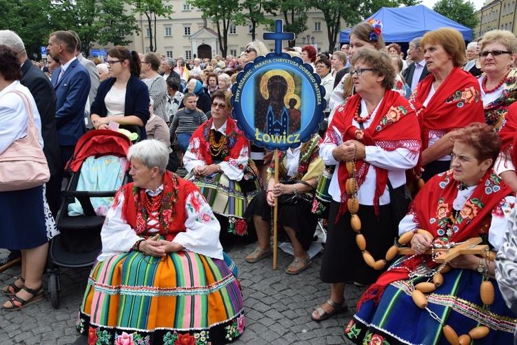 Pożegnanie ikony MB Częstochowskiej w diecezji łowickiej cz. II