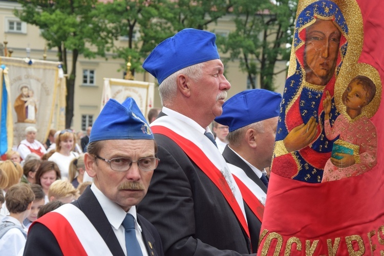 Pożegnanie ikony MB Częstochowskiej w diecezji łowickiej cz. II