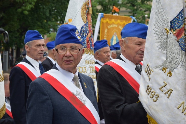 Pożegnanie ikony MB Częstochowskiej w diecezji łowickiej cz. II