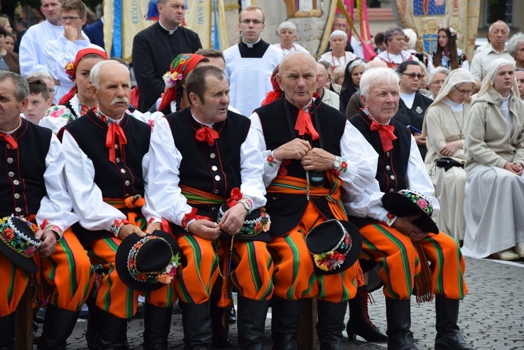 Pożegnanie ikony MB Częstochowskiej w diecezji łowickiej cz. II