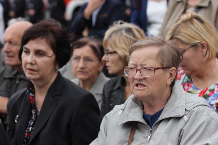 Pożegnanie ikony MB Częstochowskiej w diecezji łowickiej cz. III