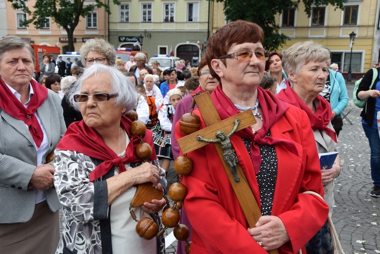 Pożegnanie ikony MB Częstochowskiej w diecezji łowickiej cz. II