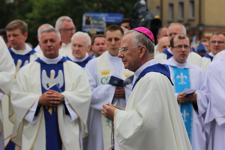 Pożegnanie ikony MB Częstochowskiej w diecezji łowickiej cz. III