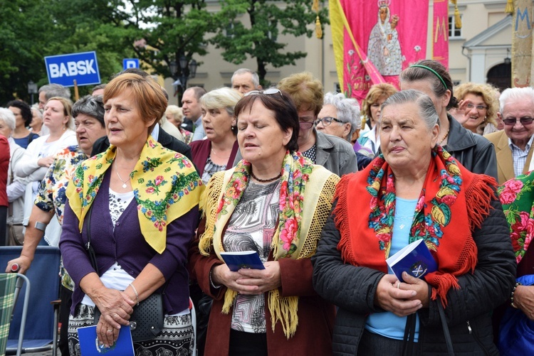 Pożegnanie ikony MB Częstochowskiej w diecezji łowickiej cz. II