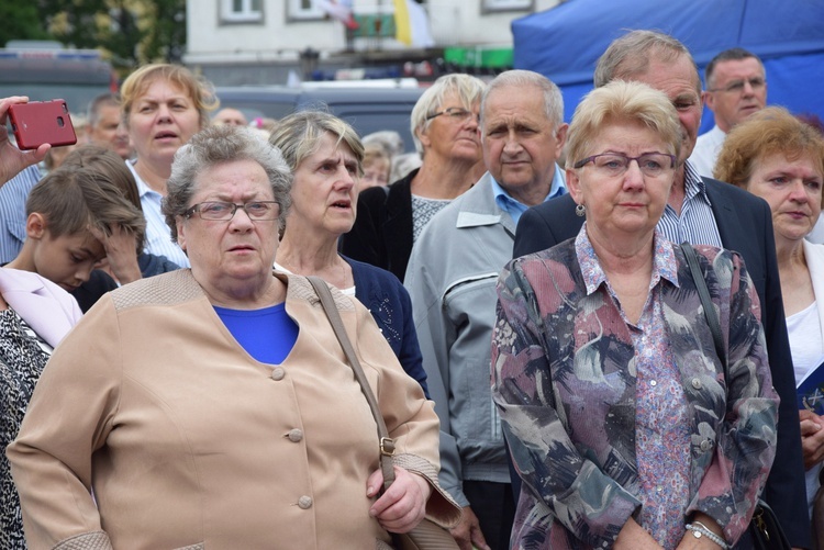 Pożegnanie ikony MB Częstochowskiej w diecezji łowickiej cz. II