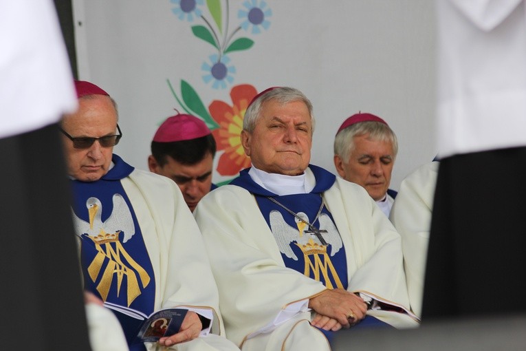 Pożegnanie ikony MB Częstochowskiej w diecezji łowickiej cz. III