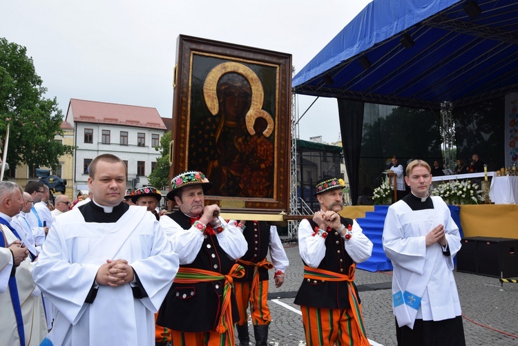 Pożegnanie ikony MB Częstochowskiej w diecezji łowickiej cz. II