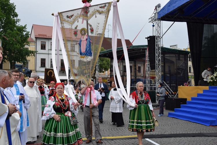 Pożegnanie ikony MB Częstochowskiej w diecezji łowickiej cz. II