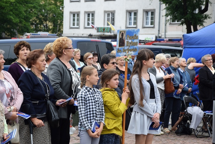 Pożegnanie ikony MB Częstochowskiej w diecezji łowickiej cz. II