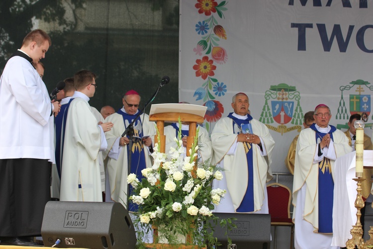 Pożegnanie ikony MB Częstochowskiej w diecezji łowickiej cz. III