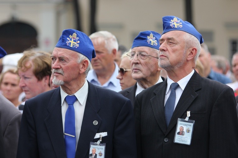 Pożegnanie ikony MB Częstochowskiej w diecezji łowickiej cz. III