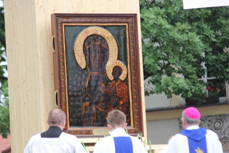 Pożegnanie ikony MB Częstochowskiej w diecezji łowickiej cz. III