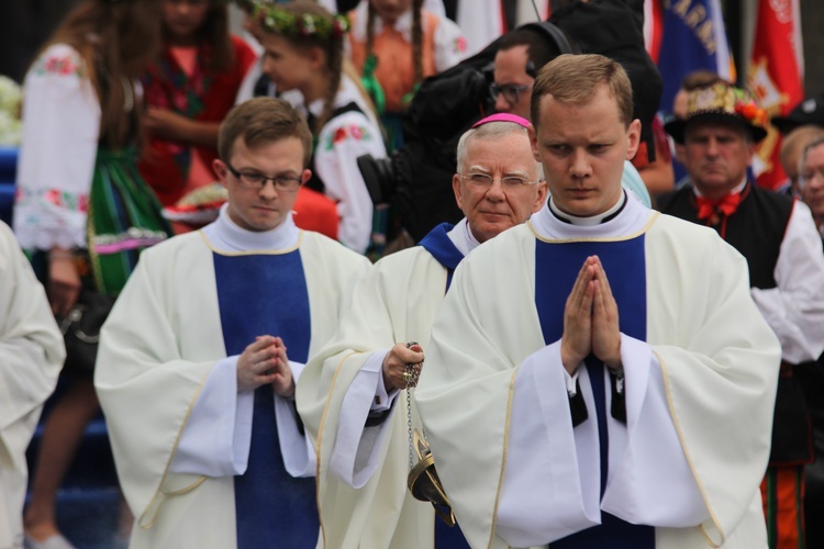 Pożegnanie ikony MB Częstochowskiej w diecezji łowickiej cz. III