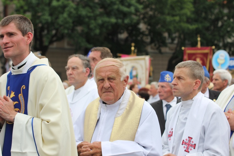 Pożegnanie ikony MB Częstochowskiej w diecezji łowickiej cz. III