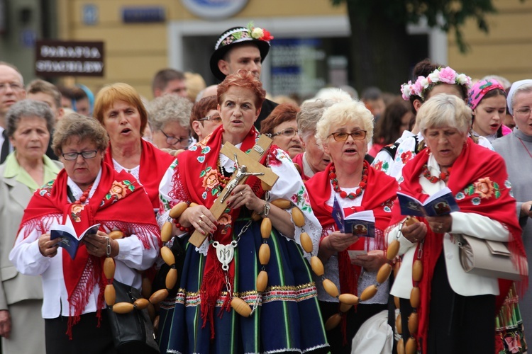 Pożegnanie ikony MB Częstochowskiej w diecezji łowickiej cz. III