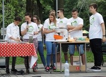 Młodzi z "Nadziei" z Kubą Tomaszczykiem - finalistą programu "Masterchef Junior"